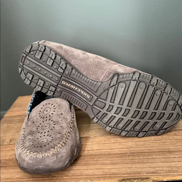 Skechers Relaxed Fit Bikers Traffic Women's Suede Loafers Chocolate Size 6 NWOB - Picture 3 of 8
